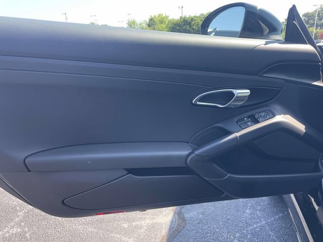 Used 2025 Porsche 718 Cayman RWD image 11
