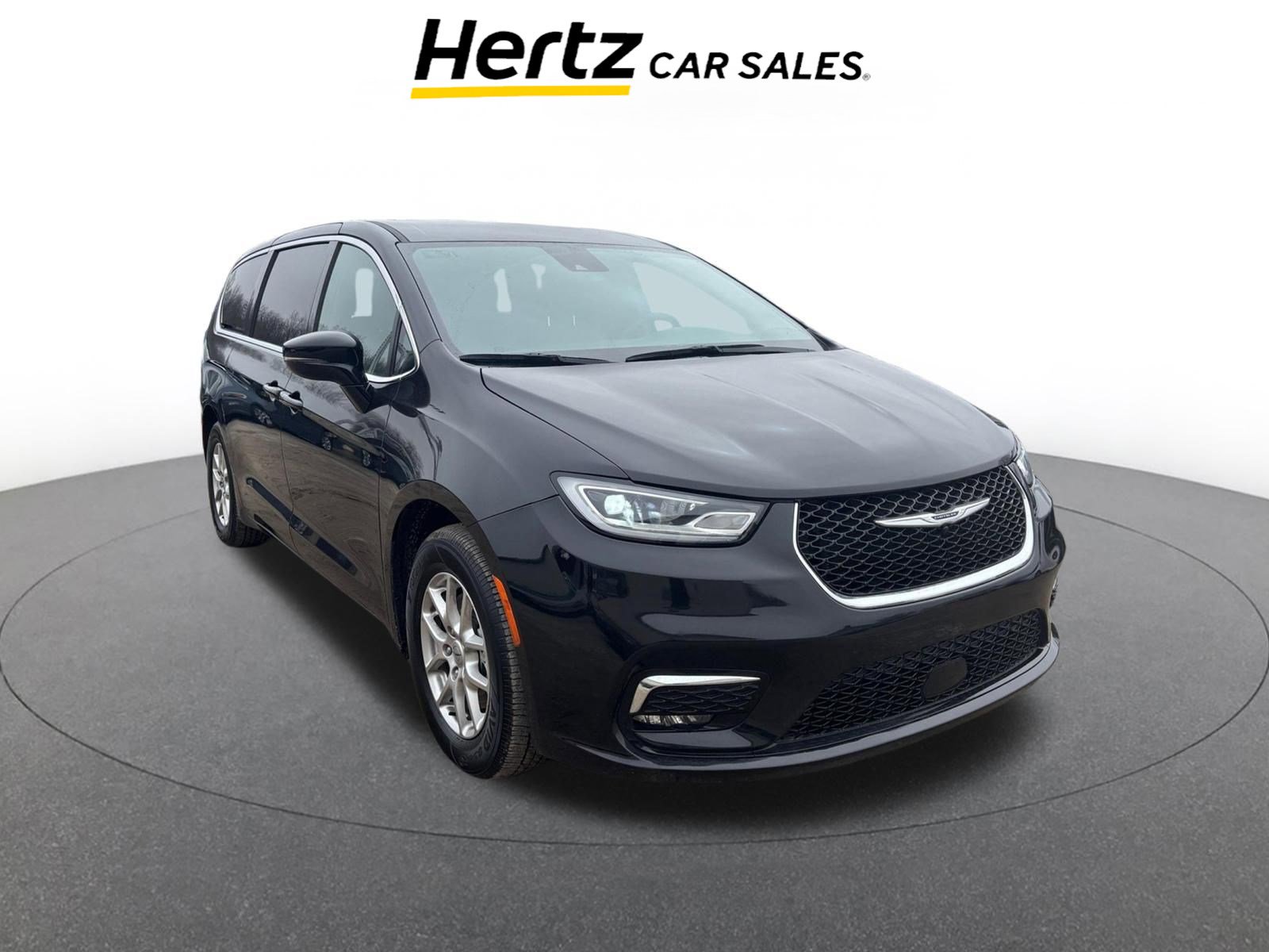 Used 2025 Chrysler Pacifica Select image 1