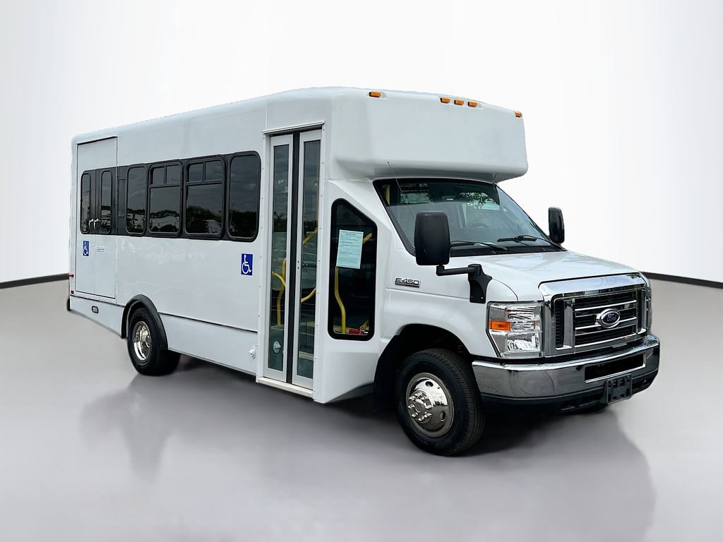 Used 2016 Ford E-450 and Econoline 450 Super Duty w/ Shuttle Bus Prep Package RWD image 3