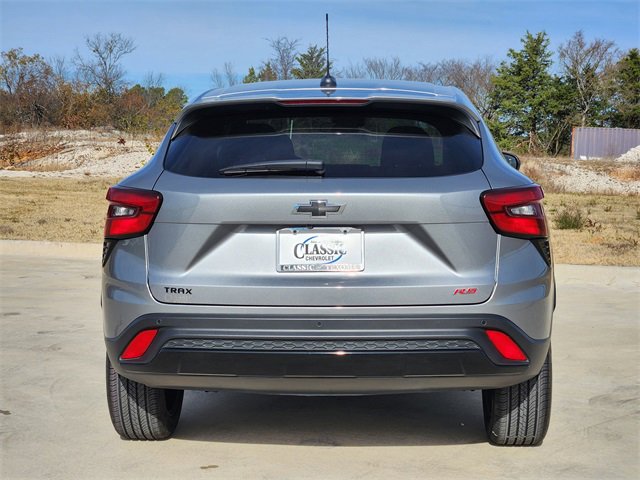 Certified 2024 Chevrolet Trax RS w/ Driver Confidence Package image 7