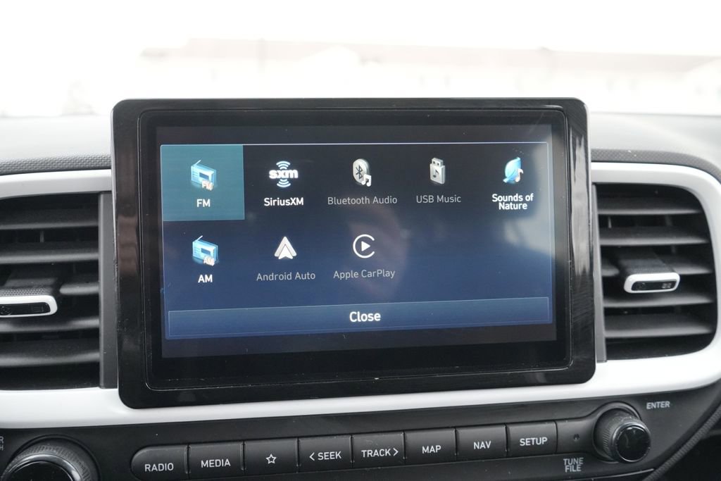 Certified 2023 Hyundai Venue Limited image 32