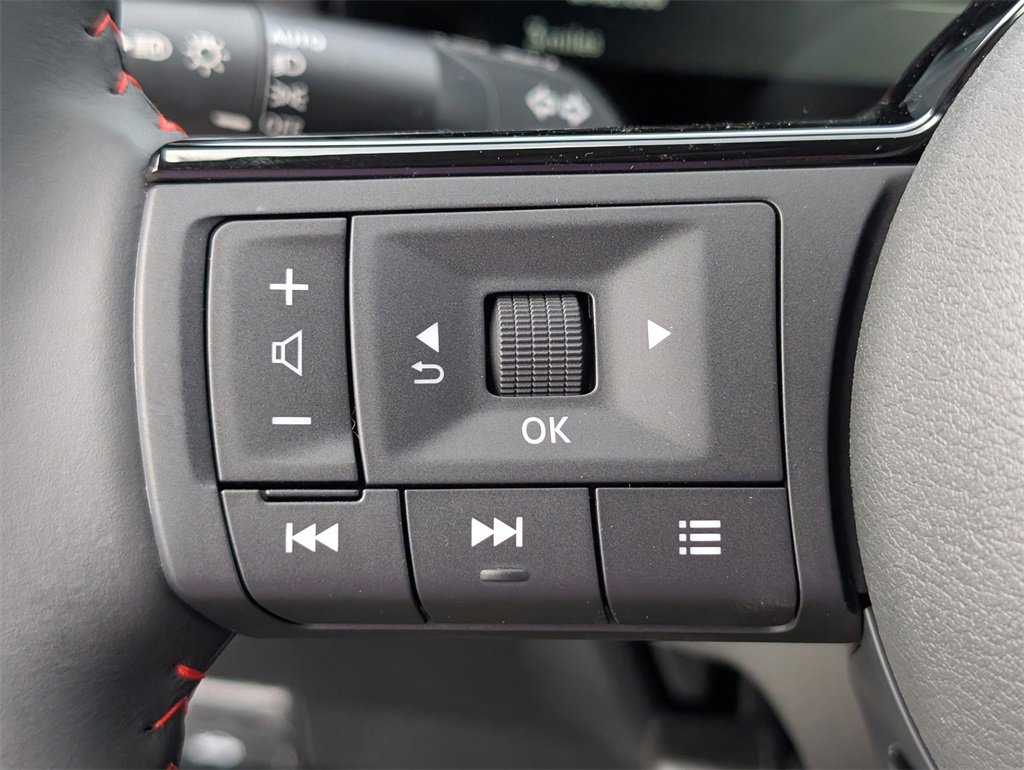 New 2026 Nissan Kicks SR image 19