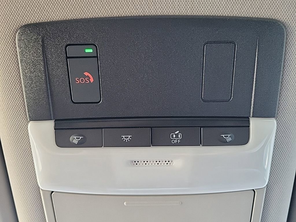 Used 2022 Nissan Rogue SV image 30