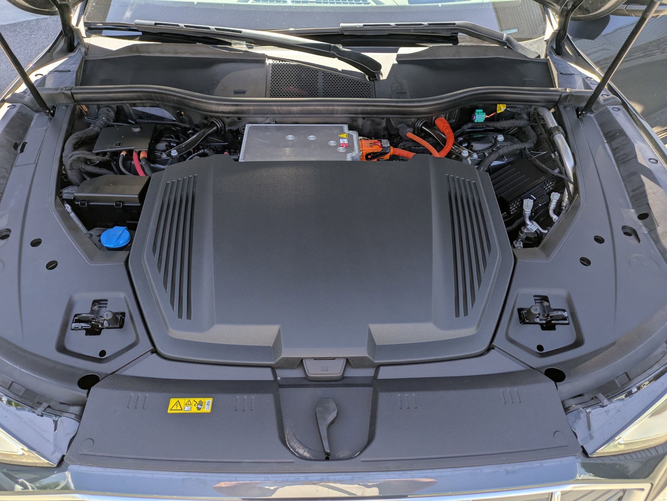 Used 2019 Audi e-tron Prestige AWD/4WD image 32