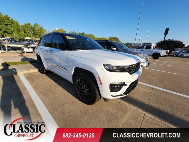 Used 2025 Jeep Grand Cherokee Summit AWD/4WD image 1