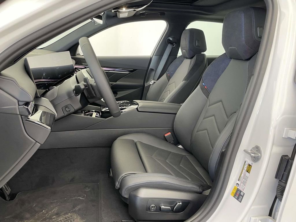 New 2026 BMW i5 eDrive40 w/ M Sport Package AWD/4WD image 13