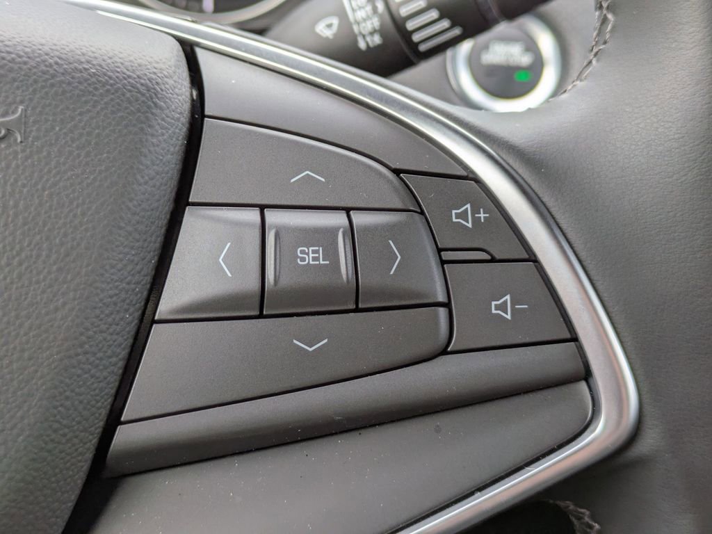 Certified 2025 Cadillac XT5 Luxury image 30