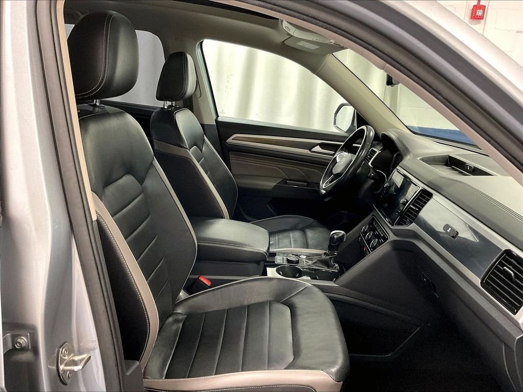 Certified 2023 Volkswagen Atlas SEL Premium AWD/4WD image 11