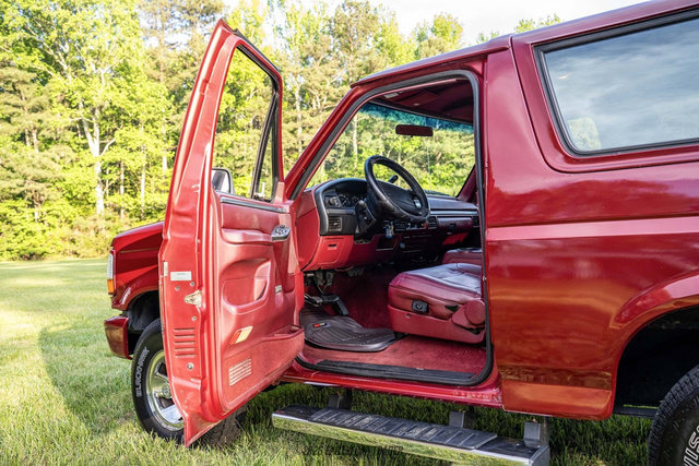 Used 1995 Ford Bronco XLT AWD/4WD image 31