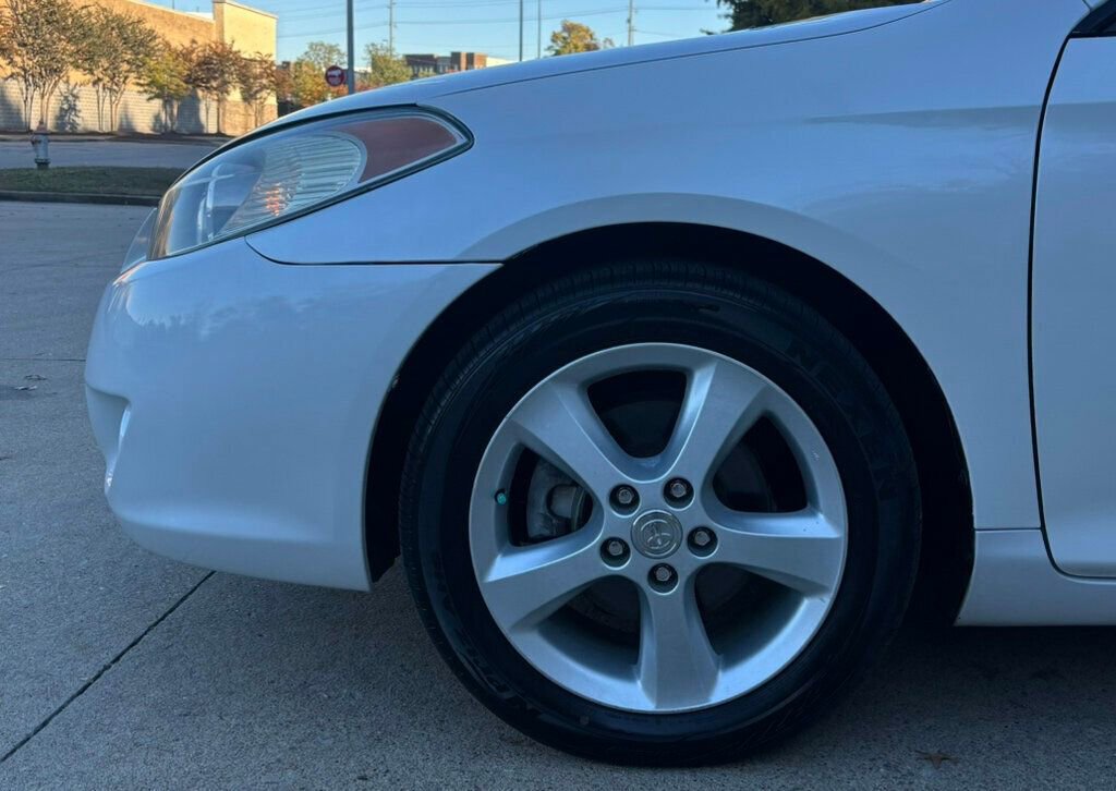 Used 2005 Toyota Solara SE image 25