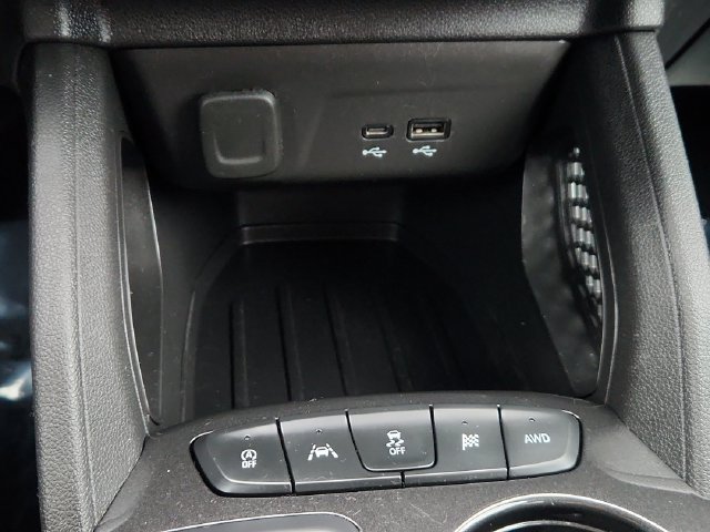 Used 2025 Chevrolet TrailBlazer LT AWD/4WD image 39
