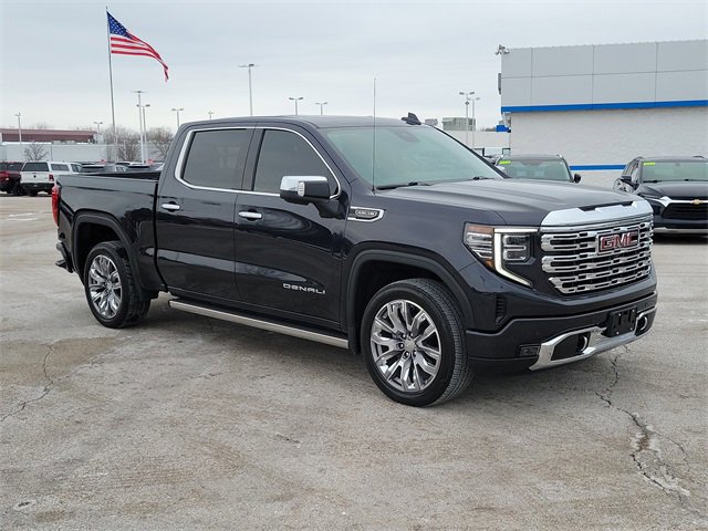 Used 2023 GMC Sierra 1500 Denali w/ Denali Reserve Package image 2