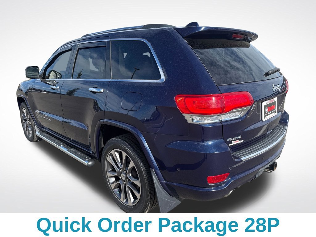 Used 2017 Jeep Grand Cherokee Overland w/ Jeep Active Safety Group AWD/4WD image 4