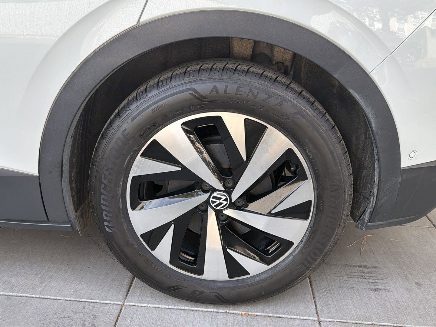 Certified 2023 Volkswagen ID.4 Pro image 12