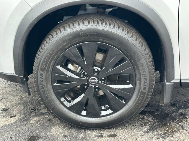 Certified 2023 Nissan Rogue SV w/ SV Premium Package image 10