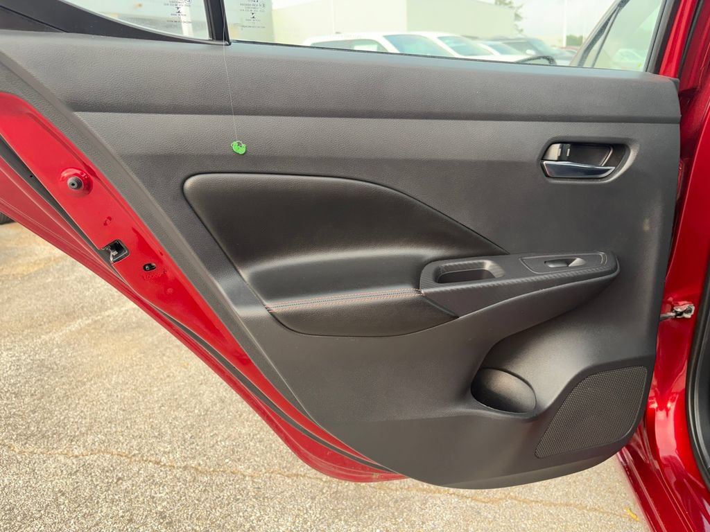 Used 2021 Nissan Versa SR FWD image 27