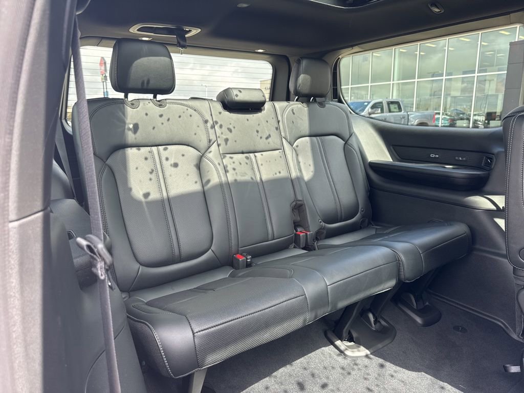 New 2026 Jeep Grand Wagoneer Limited AWD/4WD image 34