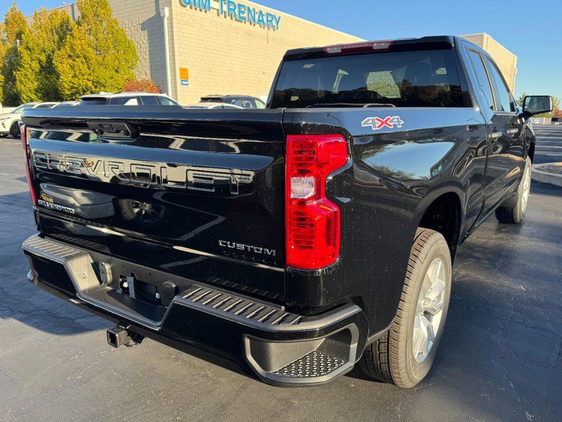 New 2026 Chevrolet Silverado 1500 Custom w/ LPO, Dark Essentials Package image 28
