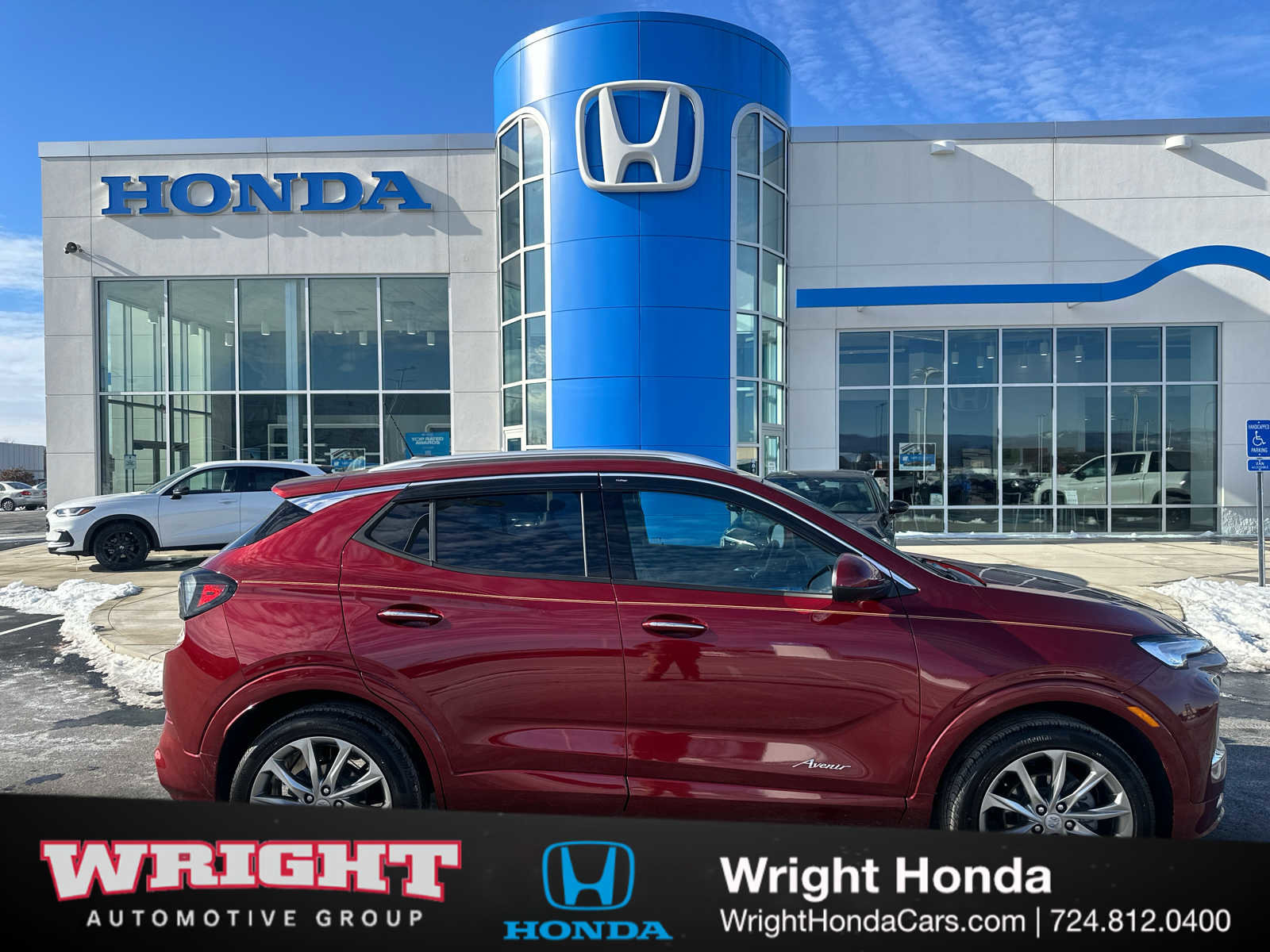 Used 2025 Buick Encore GX Avenir w/ Avenir Technology Package image 1