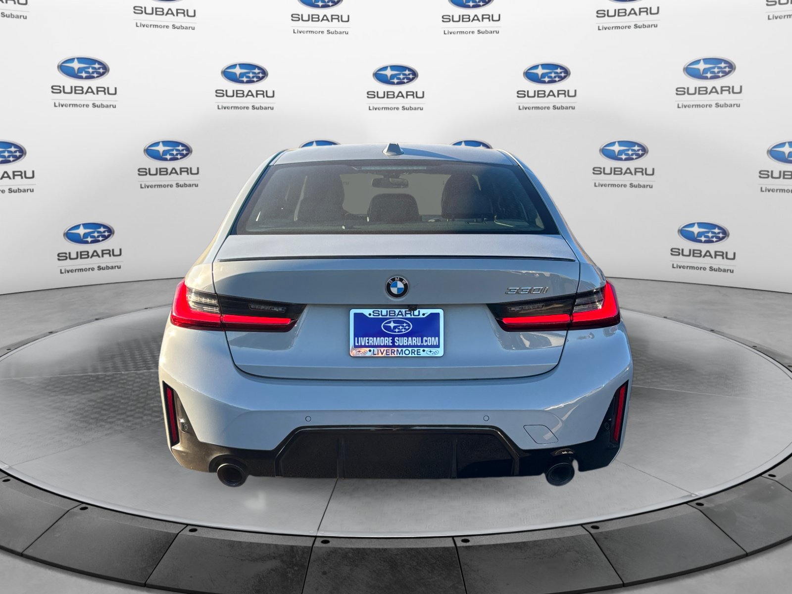 Used 2023 BMW 330i Sedan w/ M Sport Package RWD image 4