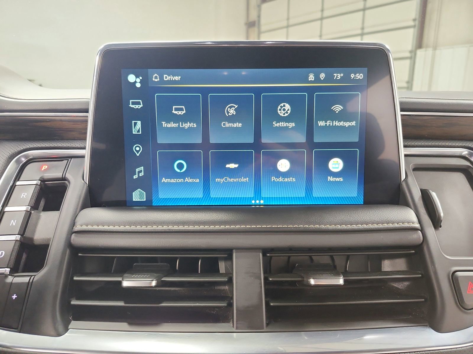 Used 2023 Chevrolet Suburban Premier AWD/4WD image 31