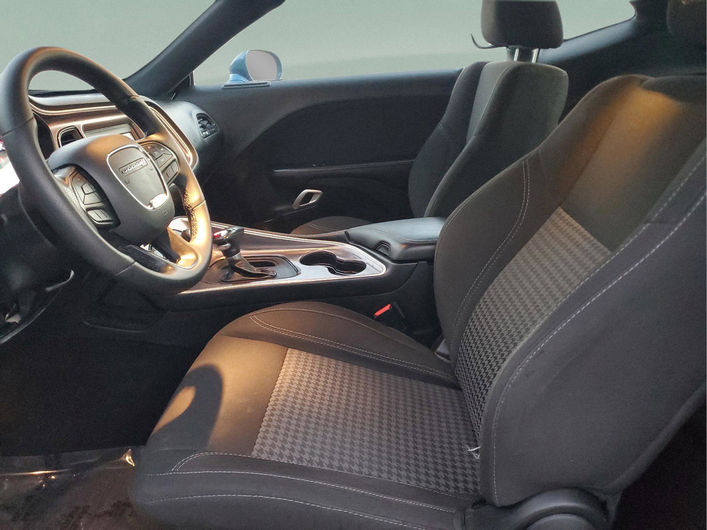 Used 2021 Dodge Challenger SXT w/ Blacktop Package image 15