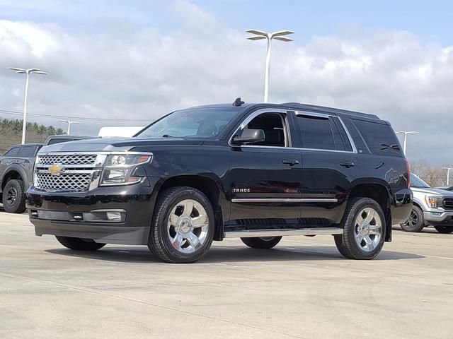 Used 2017 Chevrolet Tahoe LT w/ LT Signature Package image 4