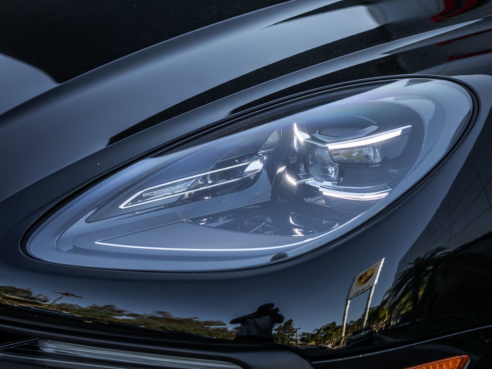 Certified 2022 Porsche Macan image 27