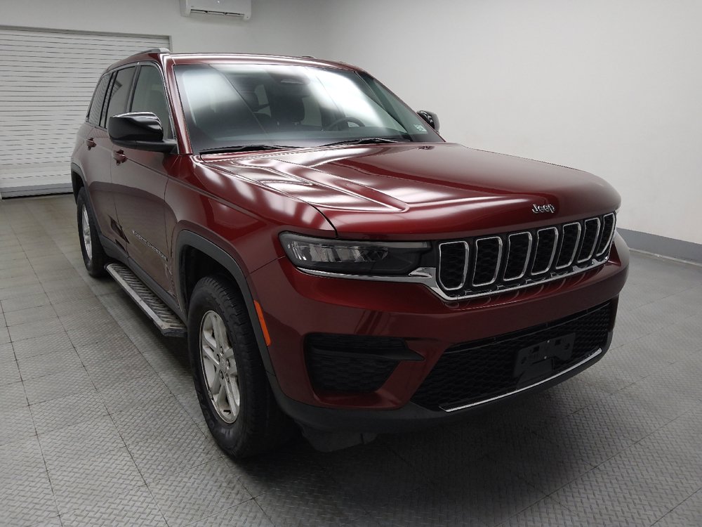Used 2023 Jeep Grand Cherokee Laredo w/ Luxury Tech Group I AWD/4WD image 13