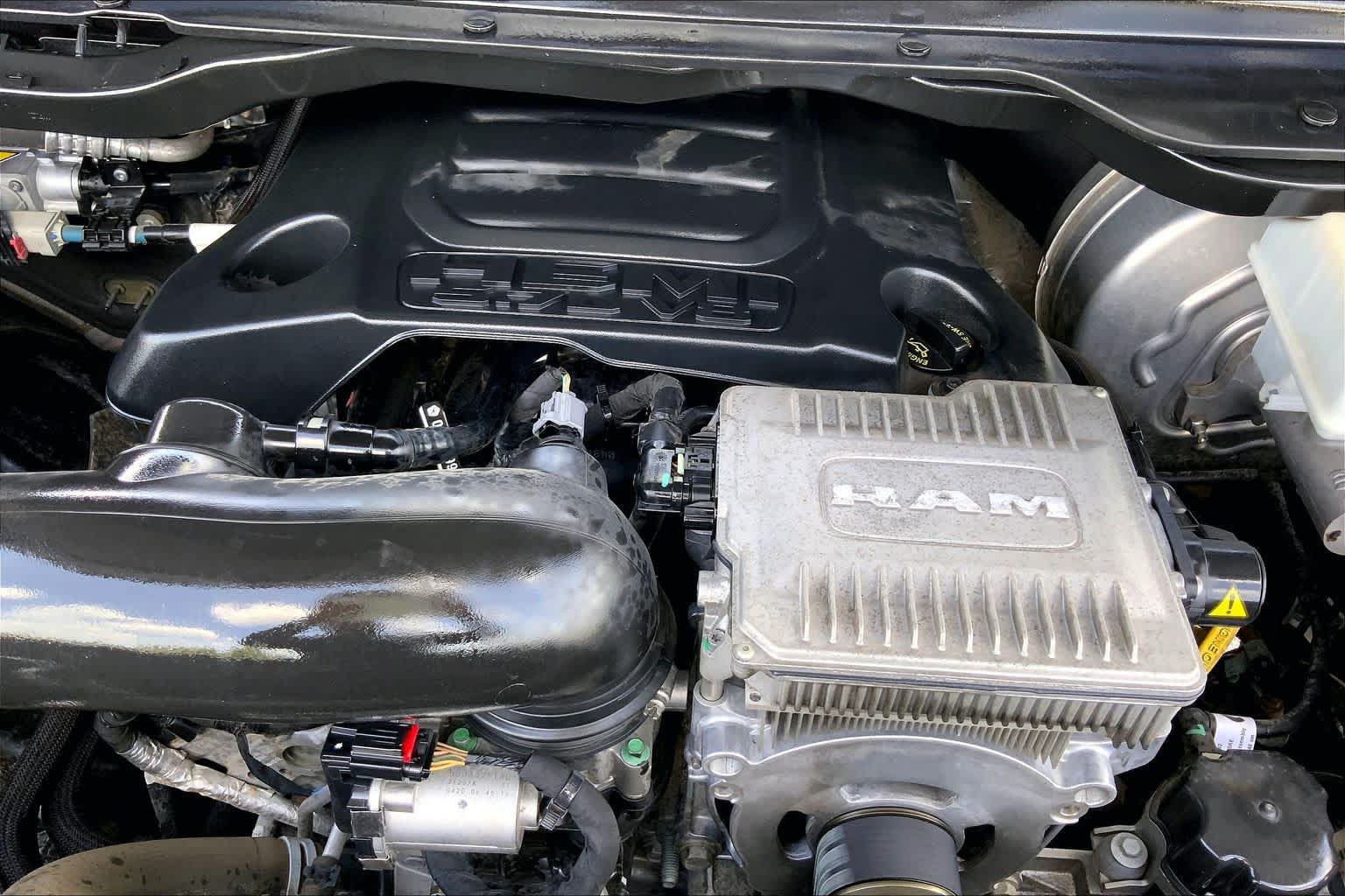 Used 2020 RAM 1500 Limited AWD/4WD image 32