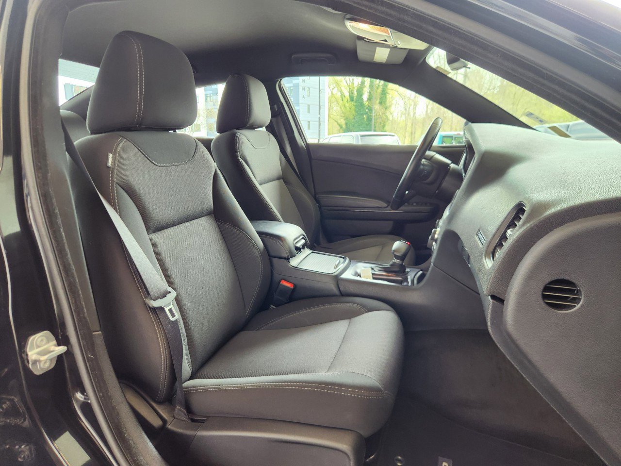 Used 2016 Dodge Charger SE w/ Blacktop Package image 16