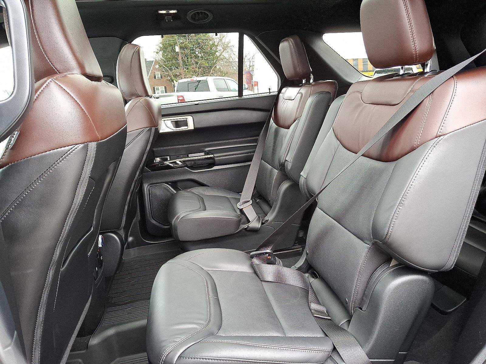 Used 2023 Ford Explorer Platinum w/ Technology Package image 9