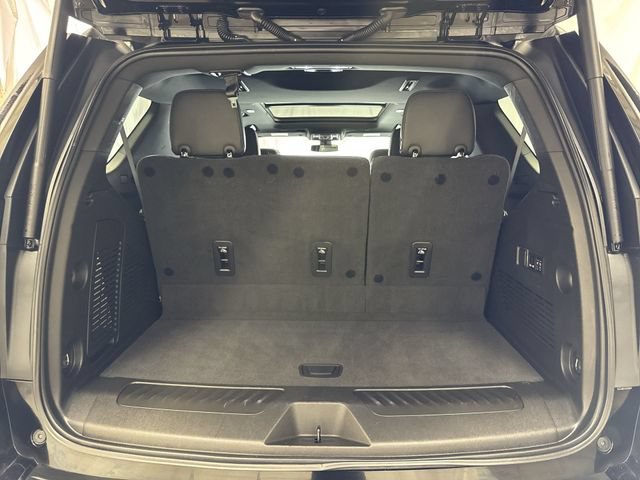 Certified 2022 Chevrolet Tahoe LT w/ Luxury Package AWD/4WD image 28