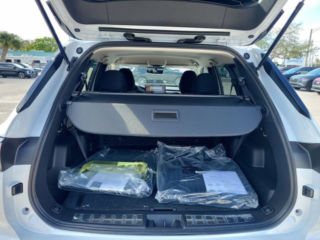 New 2026 Mitsubishi Outlander ES image 10