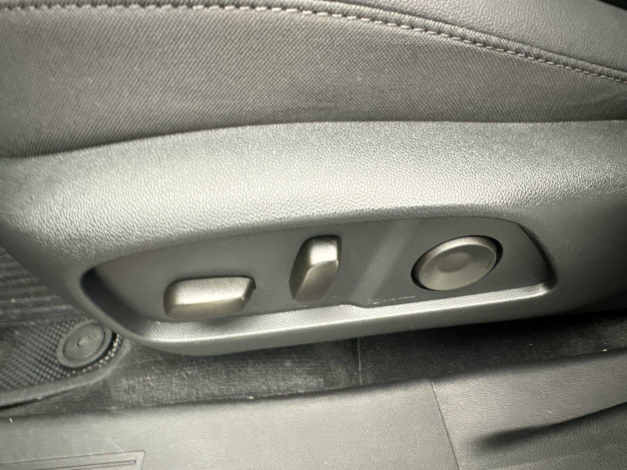 Certified 2026 Chevrolet Equinox LT w/ Convenience Package II image 15