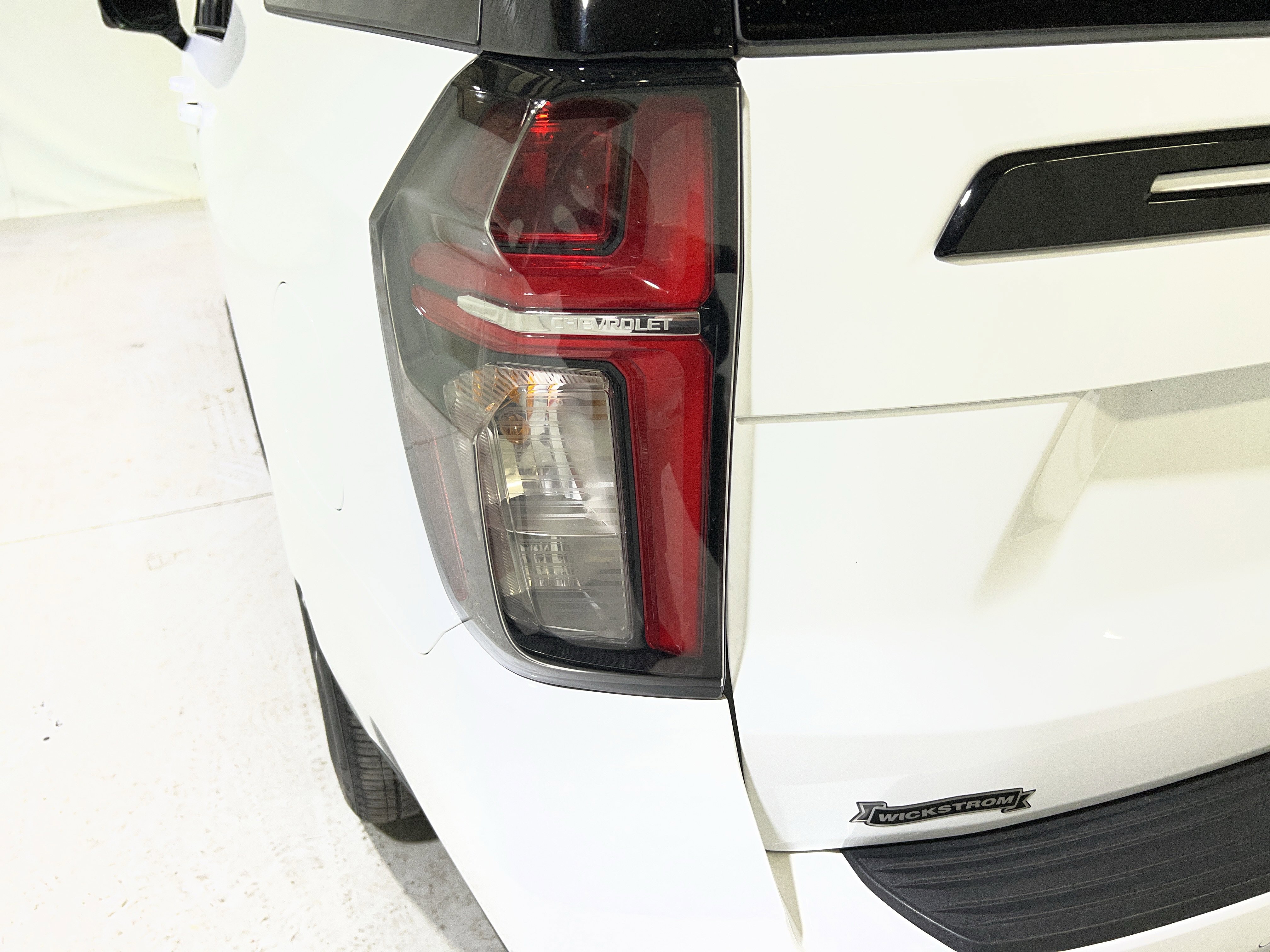 Used 2023 Chevrolet Suburban RST w/ Luxury Package image 10