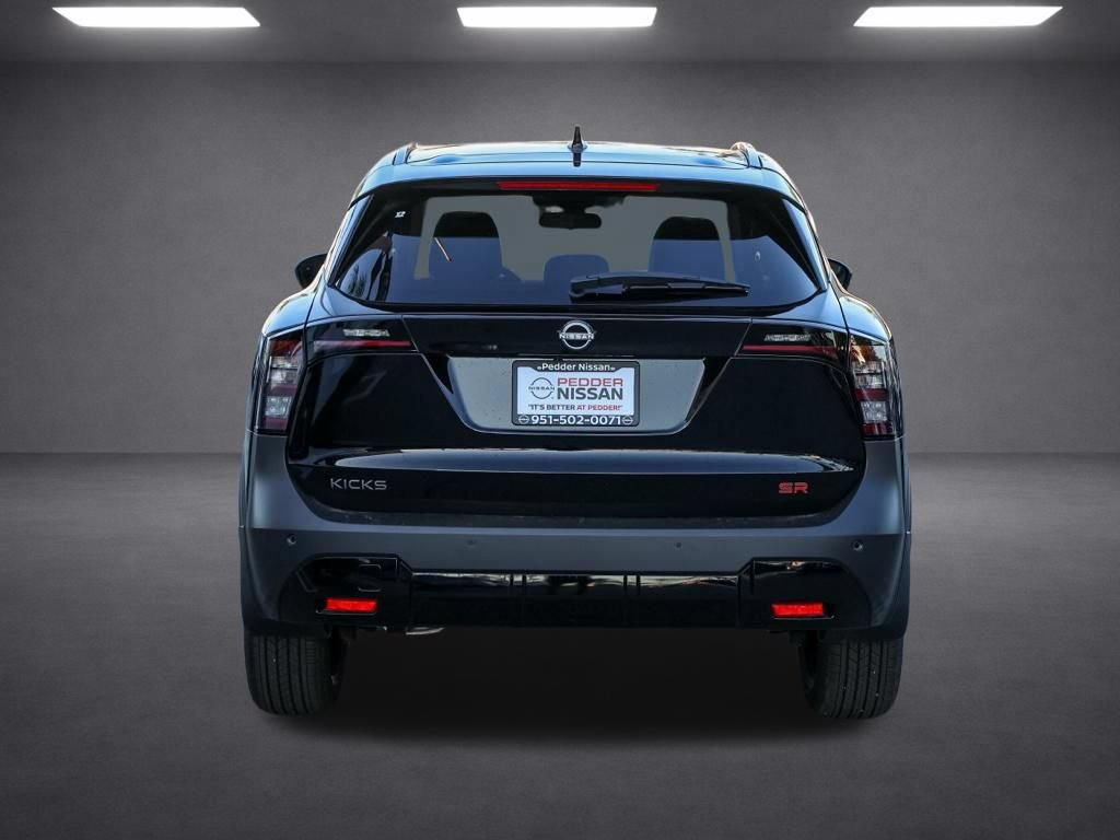 New 2026 Nissan Kicks SR FWD image 5