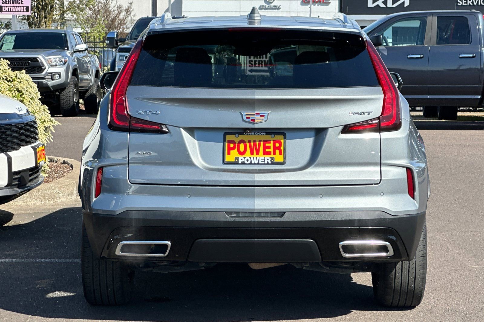 Used 2024 Cadillac XT4 Premium Luxury image 5