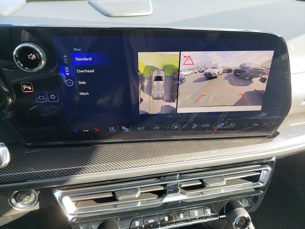 New 2026 Chevrolet Traverse High Country w/ LPO, Floor Liner Package image 23