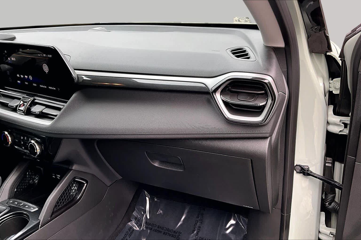 Used 2026 Chevrolet TrailBlazer LT AWD/4WD image 19