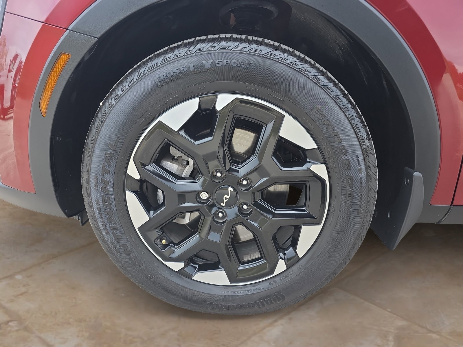 Certified 2025 Kia Sorento S w/ Panoramic Sunroof Package image 27