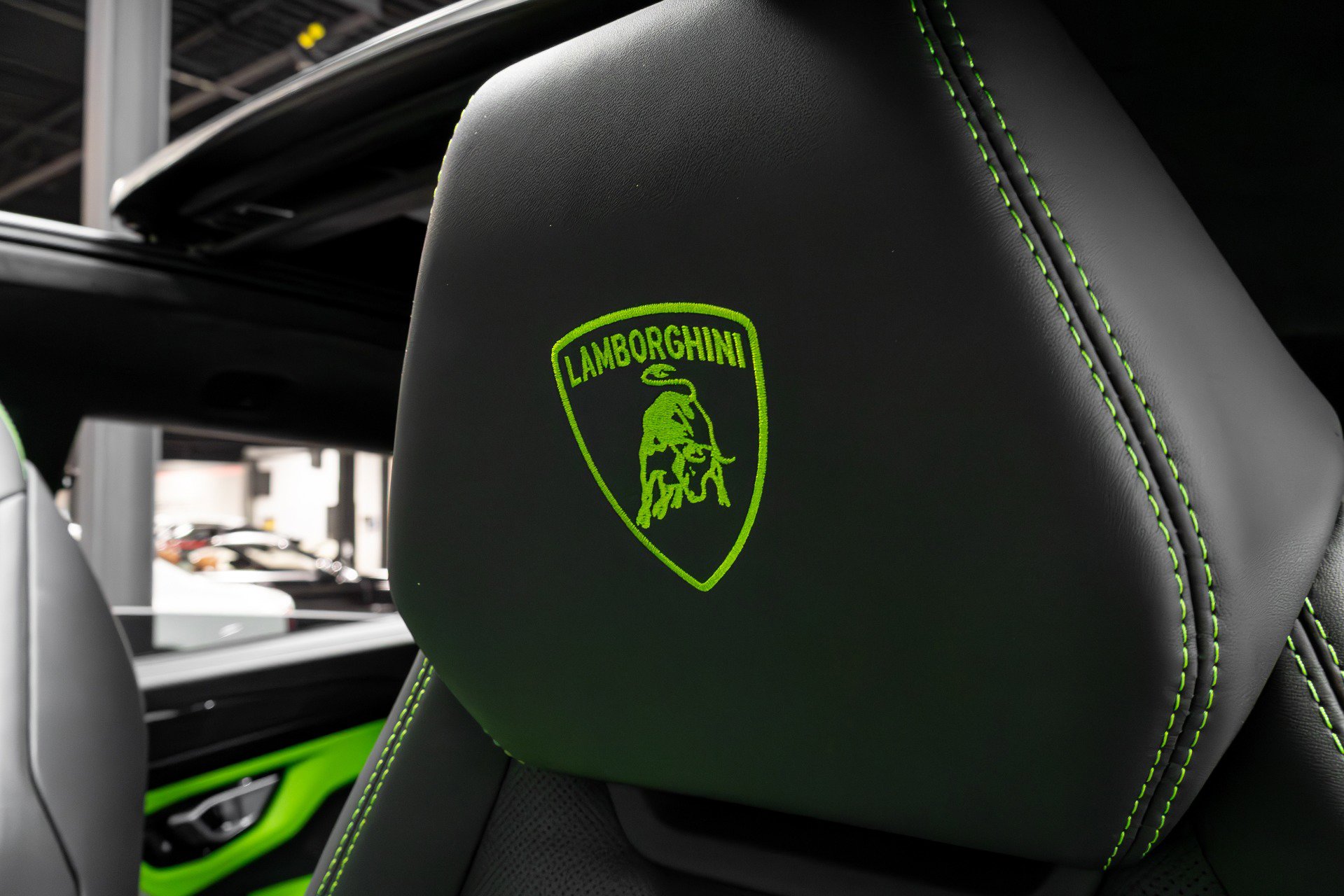 Used 2022 Lamborghini Urus image 7