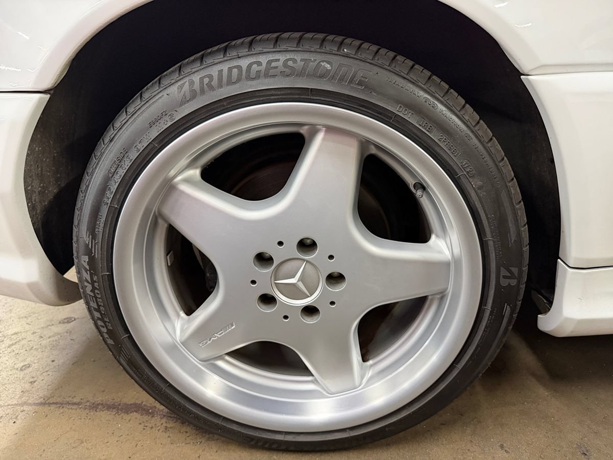 Used 2001 Mercedes-Benz SL 500 image 23