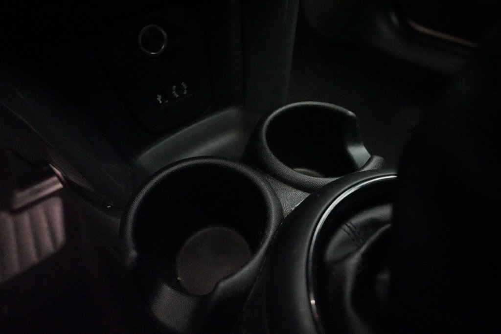 Used 2017 MINI Cooper 2-Door Hardtop image 16