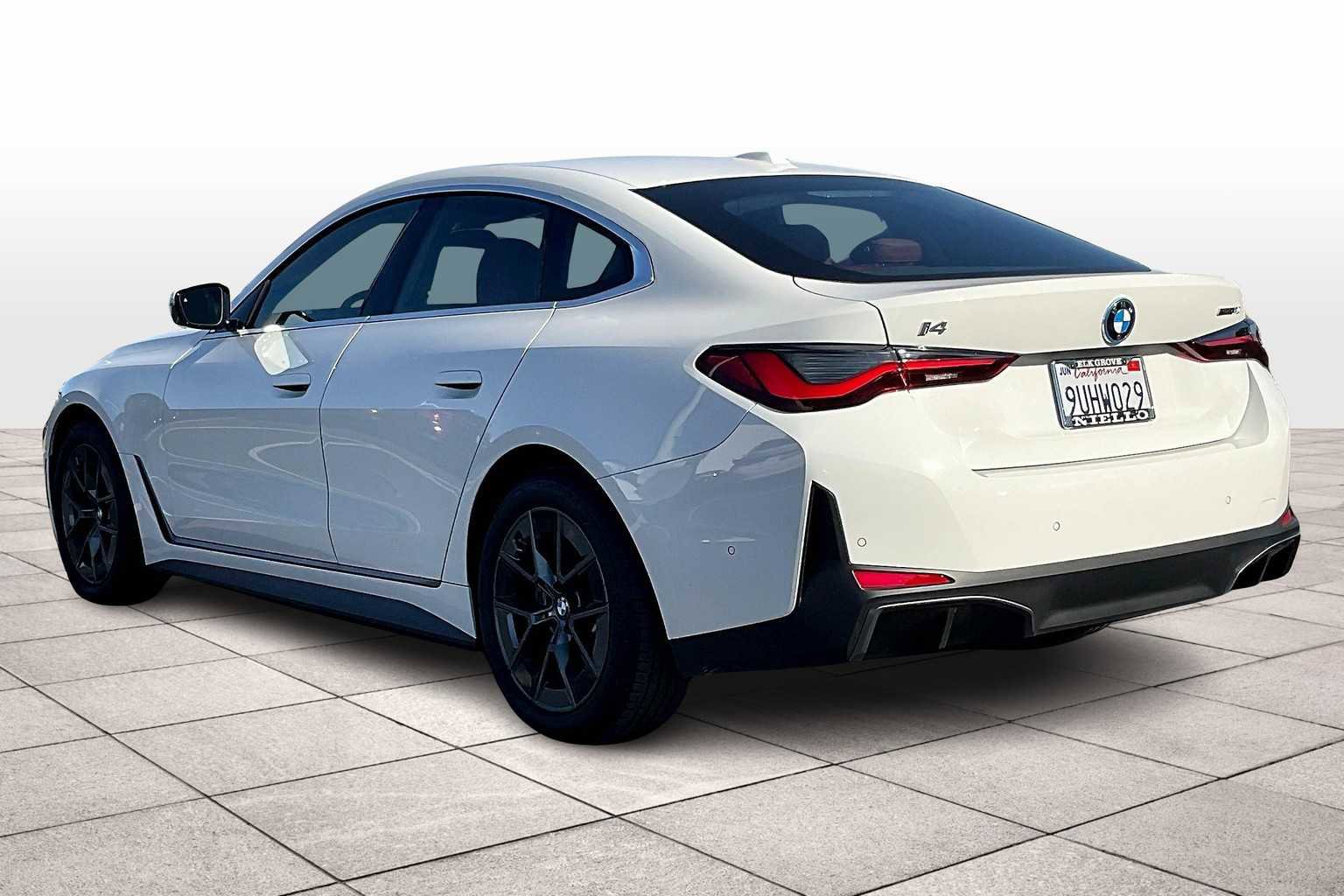 Used 2025 BMW i4 eDrive40 w/ Parking Assistance Package image 15