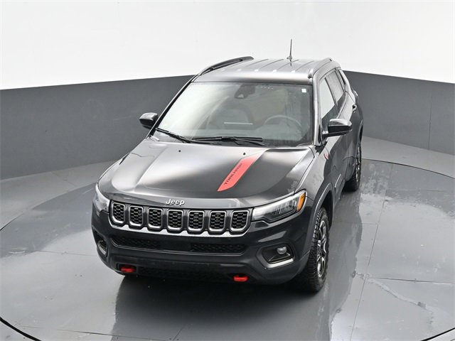 Used 2024 Jeep Compass Trailhawk image 17