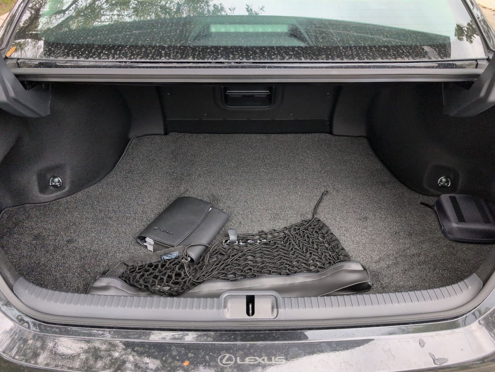 Used 2025 Lexus ES 300h w/ Premium Package image 21