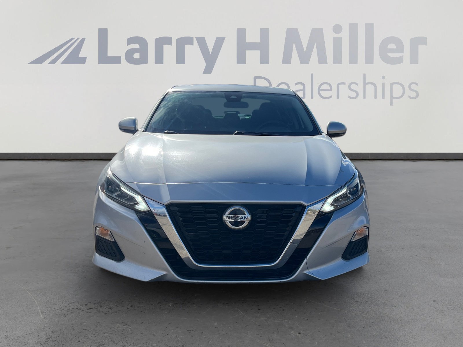 Used 2021 Nissan Altima 2.5 SV w/ SV Premium Package image 8