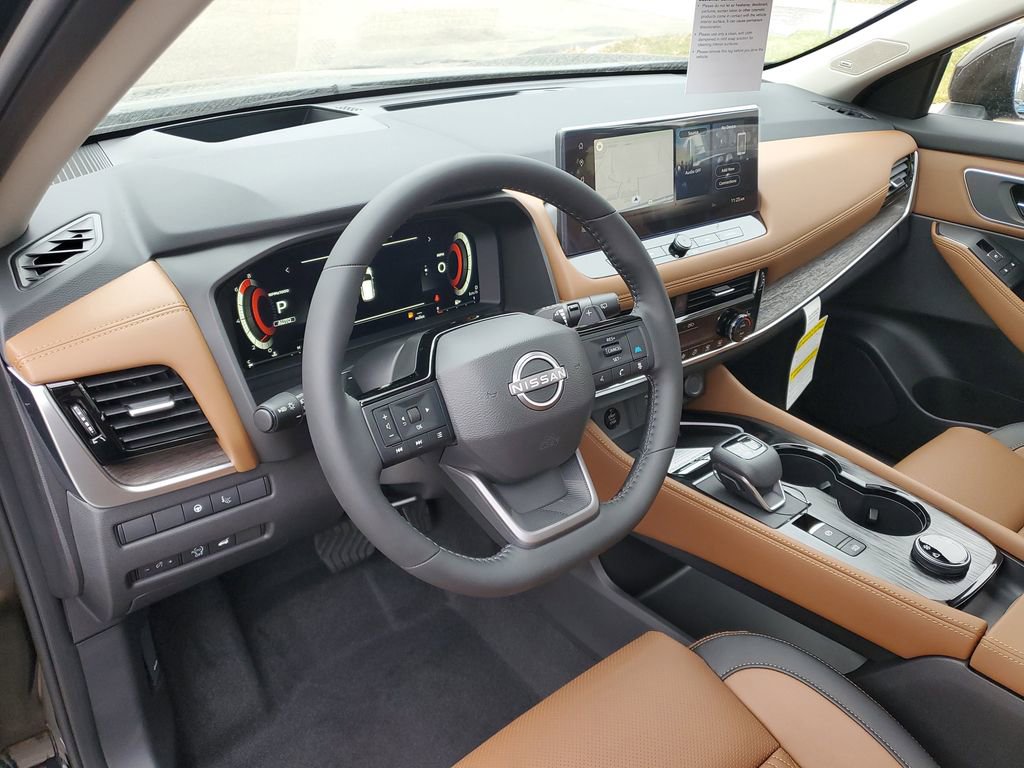 New 2026 Nissan Rogue Platinum image 14