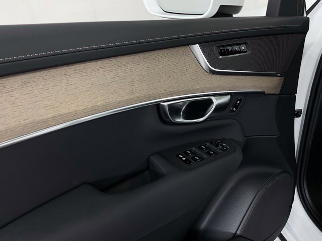 New 2026 Volvo XC90 B5 Core AWD/4WD image 23